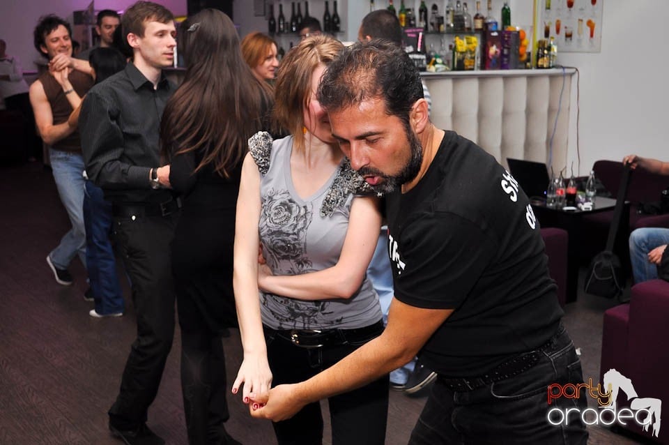 Seară de dans în Blondy's, 