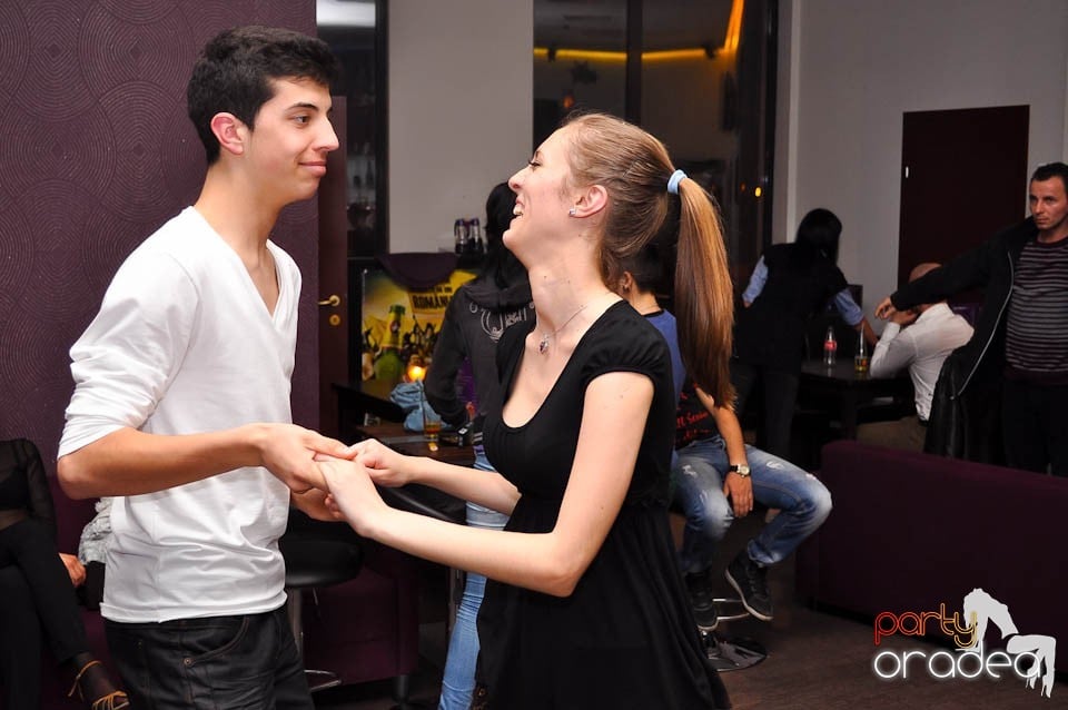 Seară de dans în Blondy's, 