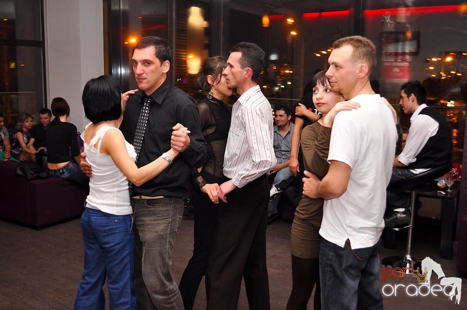 Seară de dans în Blondy's, 