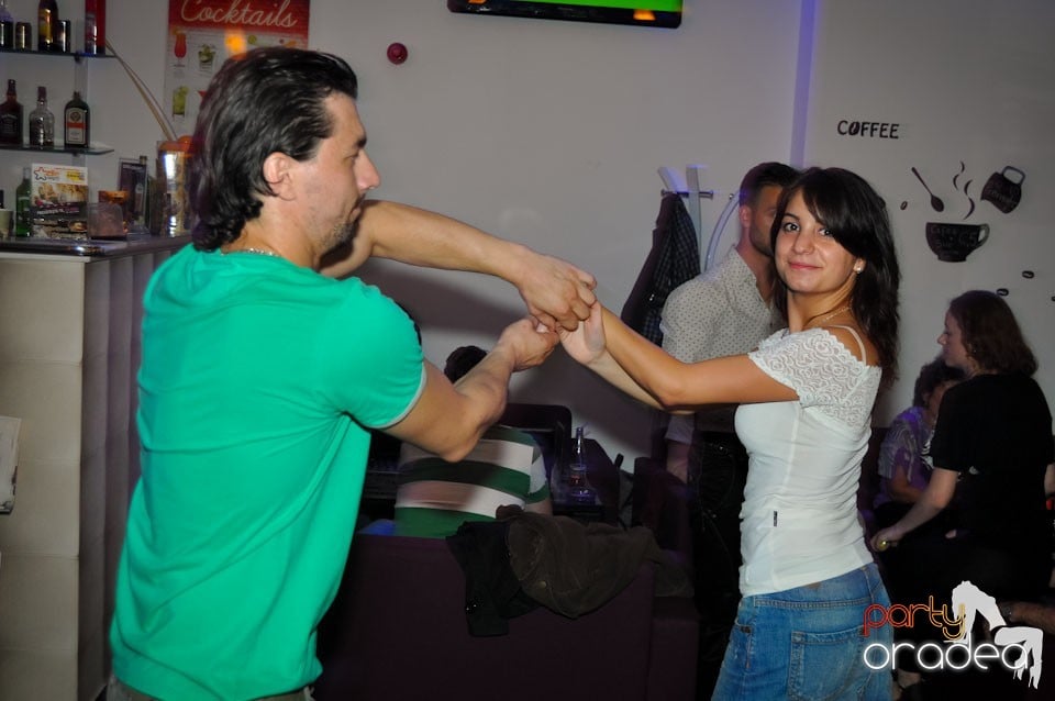 Seară de dans în Blondy's, 