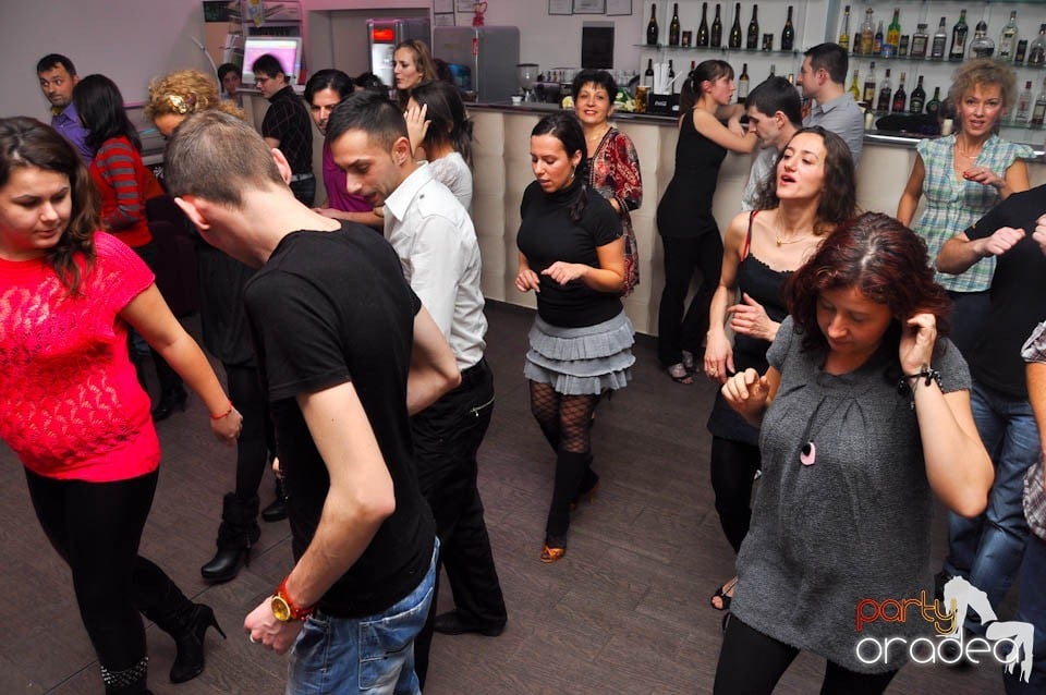 Seară de dans în Blondy's, 