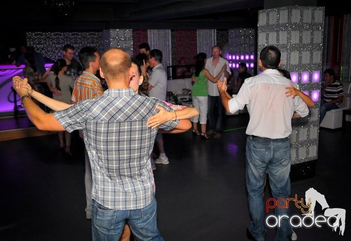 Seară de dans în Life Club, 