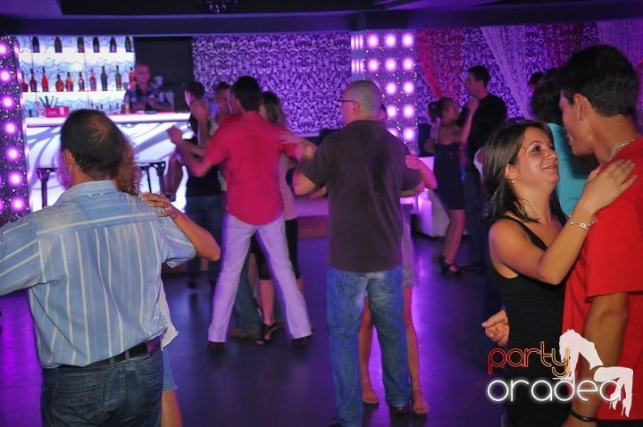 Seară de dans în Life Club, 