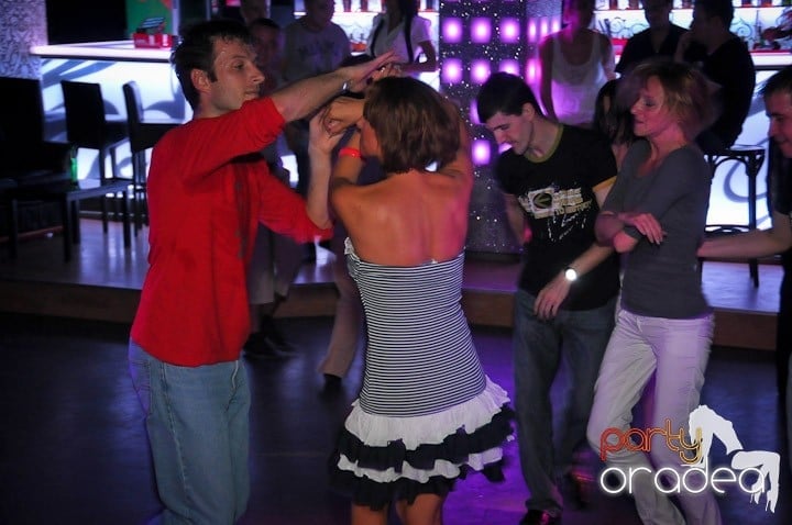 Seară de dans în Life Club, 