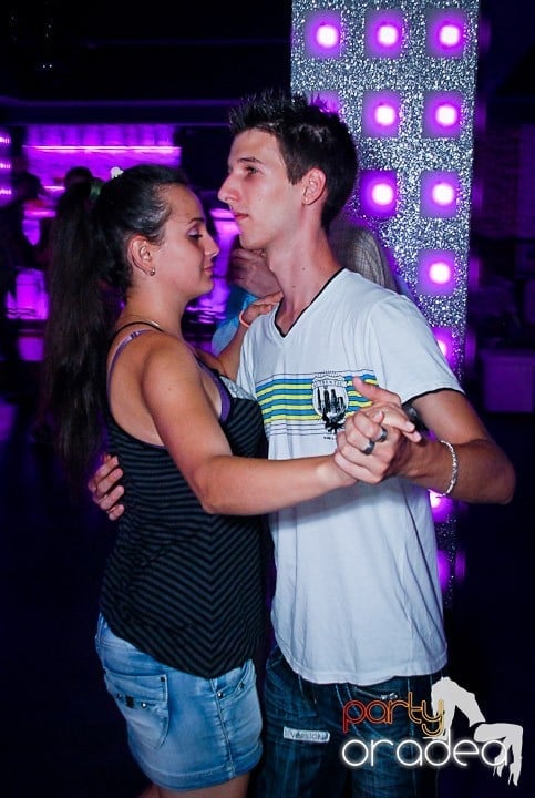 Seară de dans în Life Club, 