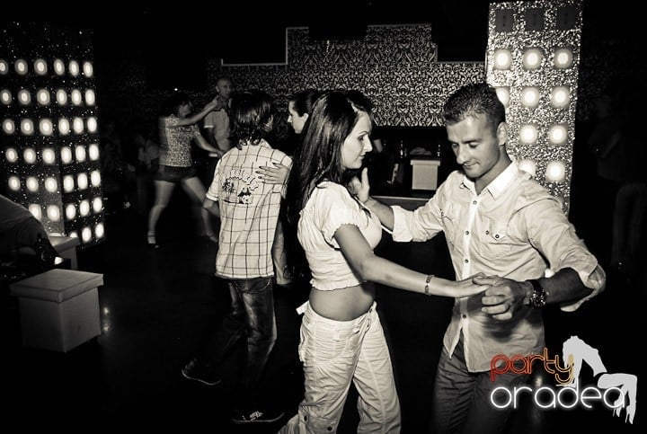 Seară de dans în Life Club, 