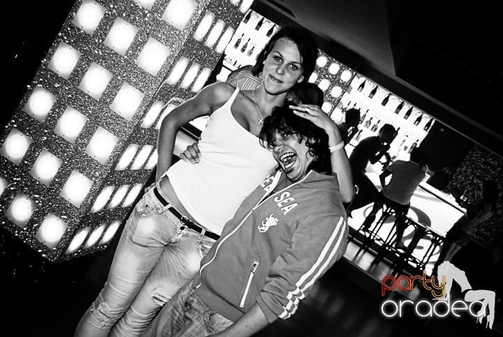 Seară de dans în Life Club, 