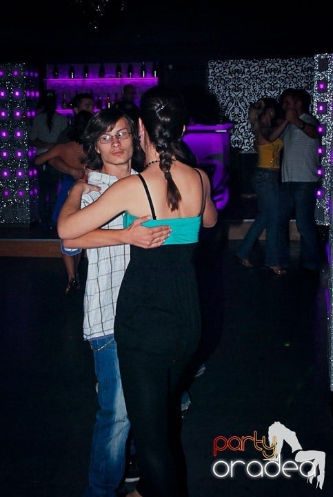 Seară de dans în Life Club, 