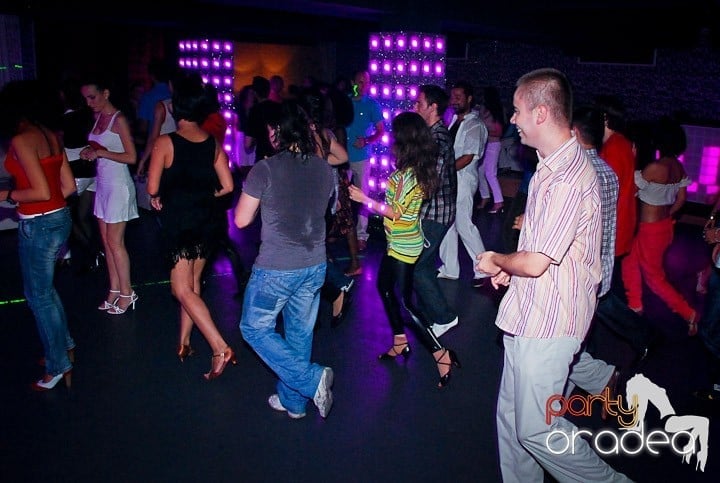 Seară de dans în Life Club, 