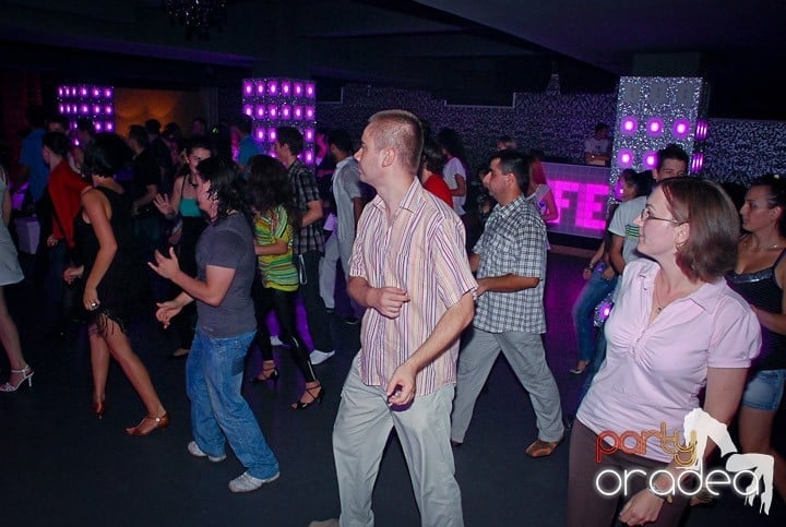 Seară de dans în Life Club, 