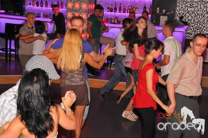 Seară de dans în Life Club, 