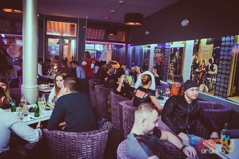 Seară de Halloween în Blanc Coffee, 