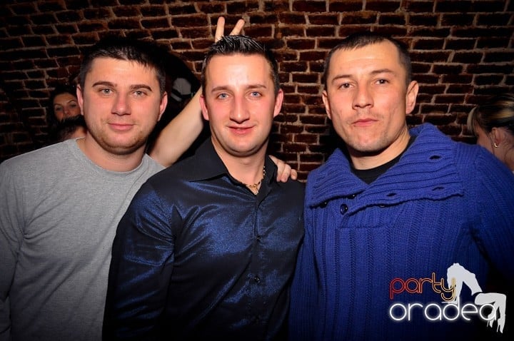 Seară de joi în Club Escape, 