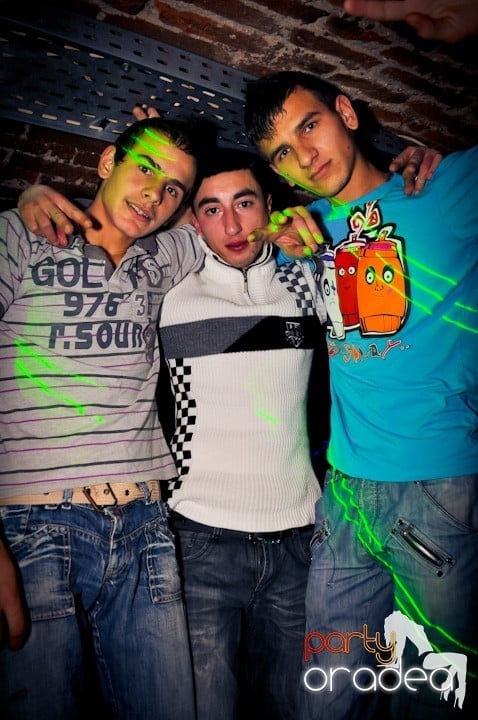 Seară de joi în Club Escape, 