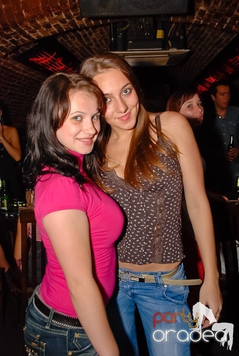 Seară de joi în Club Escape, 