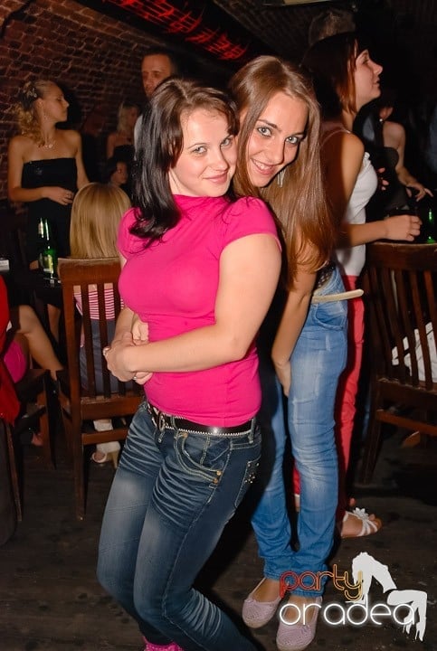 Seară de joi în Club Escape, 