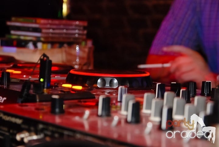 Seară de joi în Club Escape, 