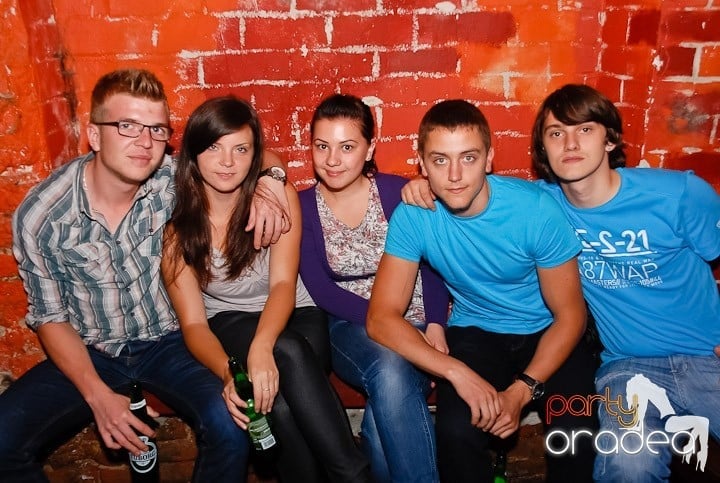 Seară de joi în Club Escape, 