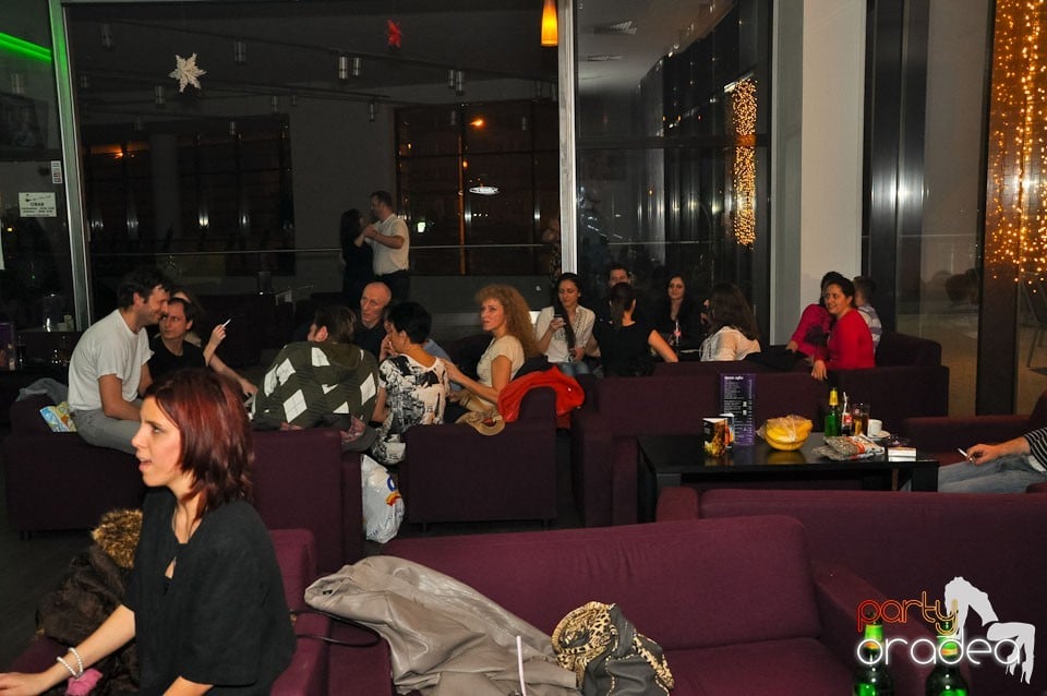 Seară de karaoke în Blondy's, 