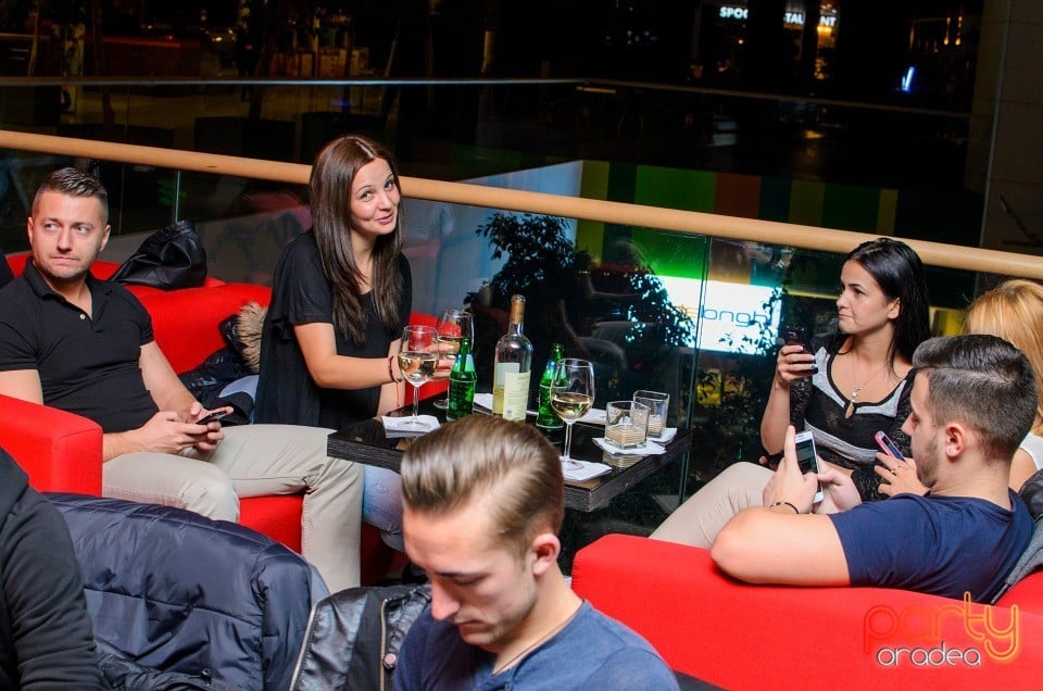 Seară de karaoke, Billy Art Club