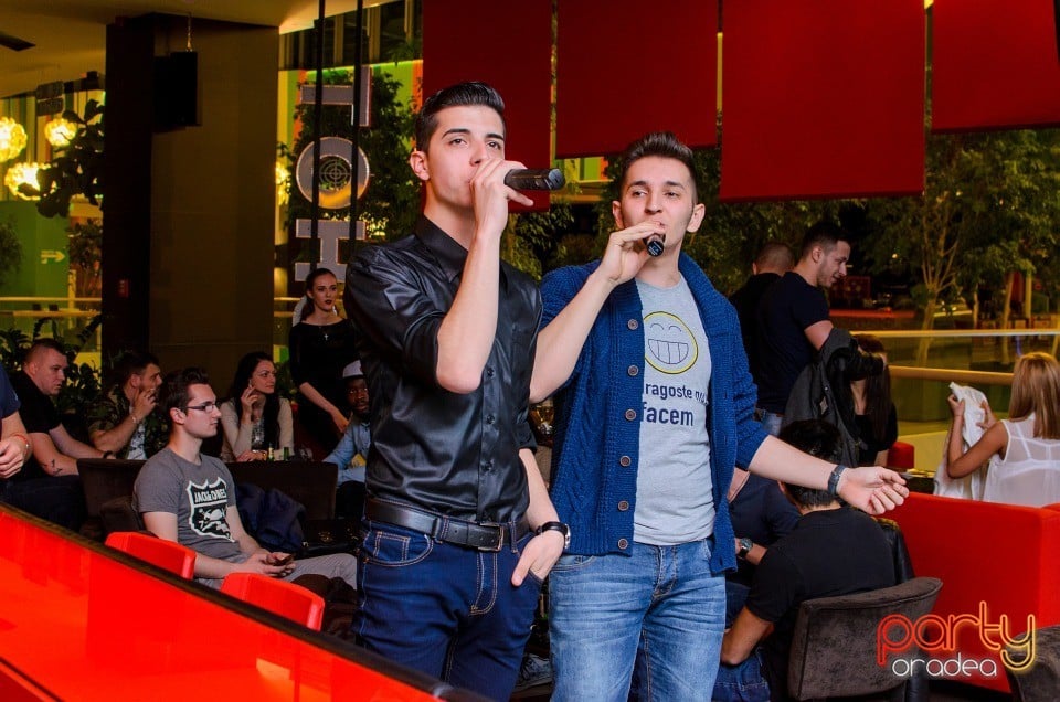 Seară de karaoke, Billy Art Club