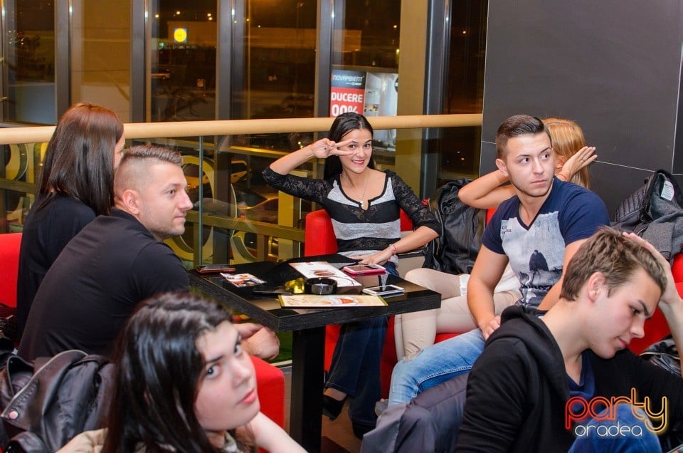 Seară de karaoke, Billy Art Club