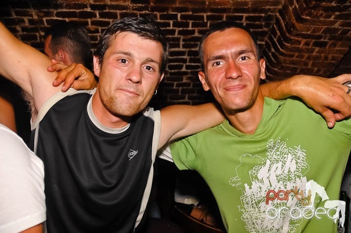 Seară de neuitat în Club Escape, 