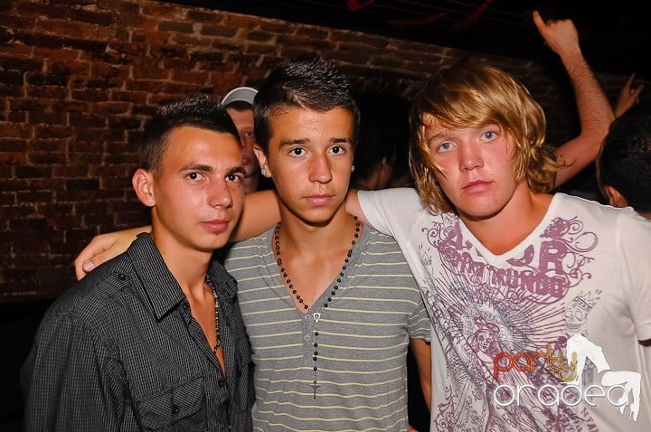 Seară de neuitat în Club Escape, 