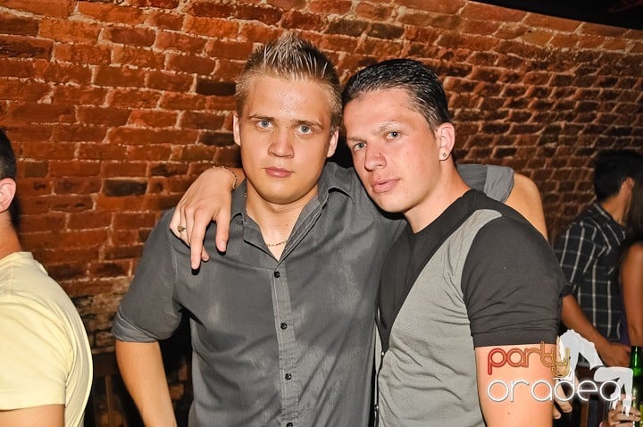 Seara miercuri în Escape, 