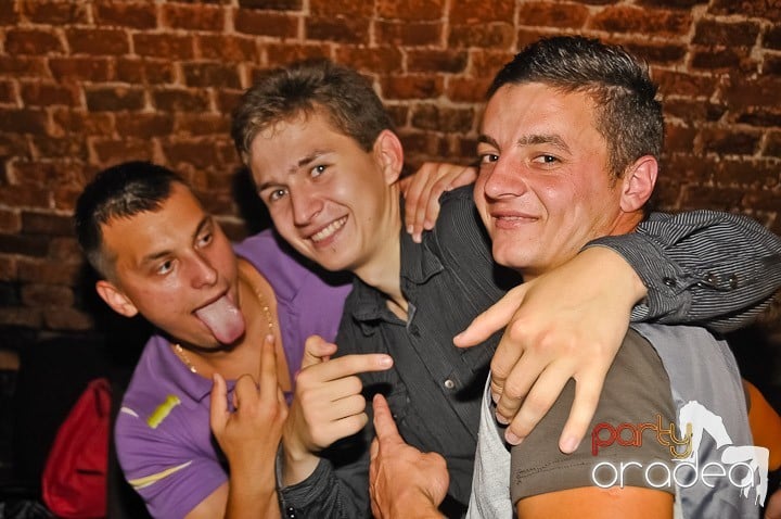 Seara miercuri în Escape, 