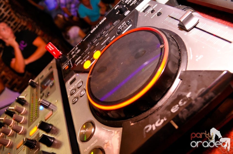 Seara promoţiilor în Club Escape, 