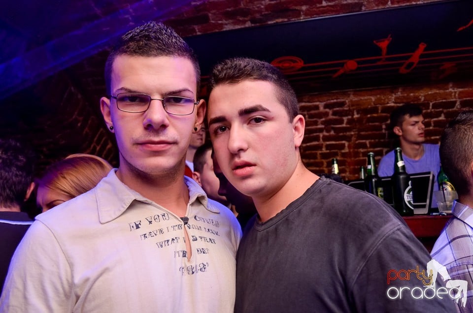 Seara promoţiilor în Club Escape, 