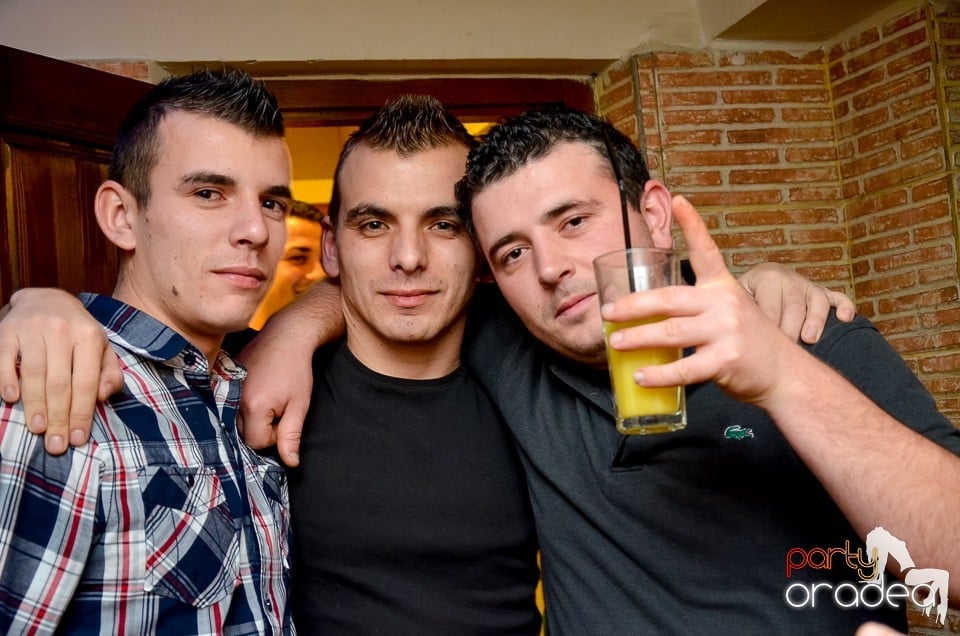 Seara promoţiilor în Club Escape, 