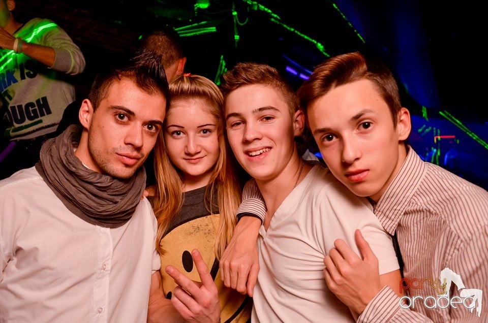 Seara promoţiilor în Club Escape, 