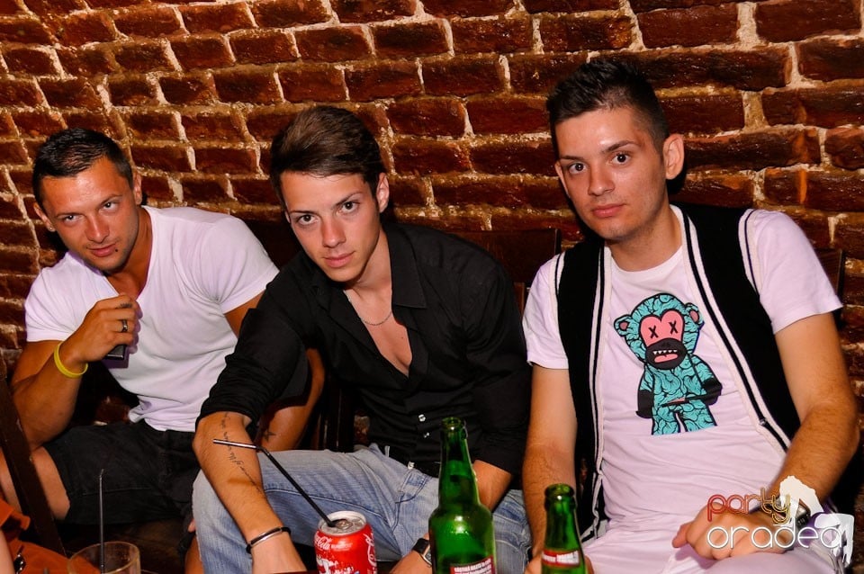 Seara promoţiilor în Club Escape, 