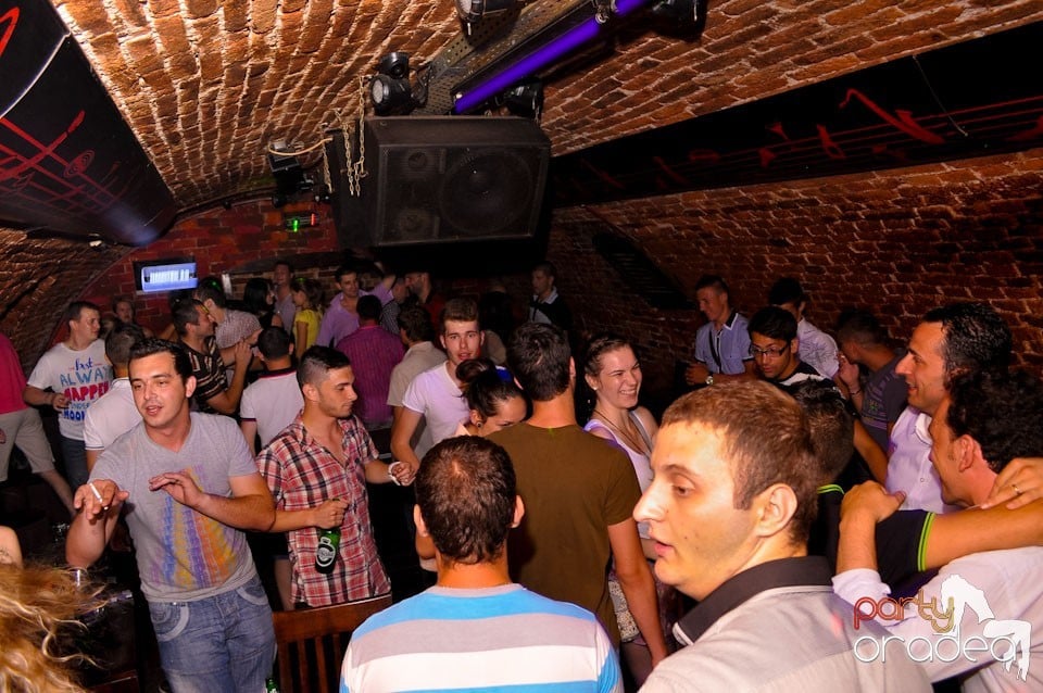 Seara promoţiilor în Club Escape, 