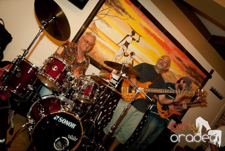 Seară Retro cu trupa Forever, Zulu Caffe