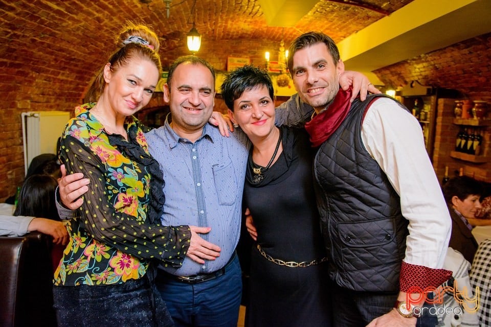 Seara ţigănească, Beciul Regal