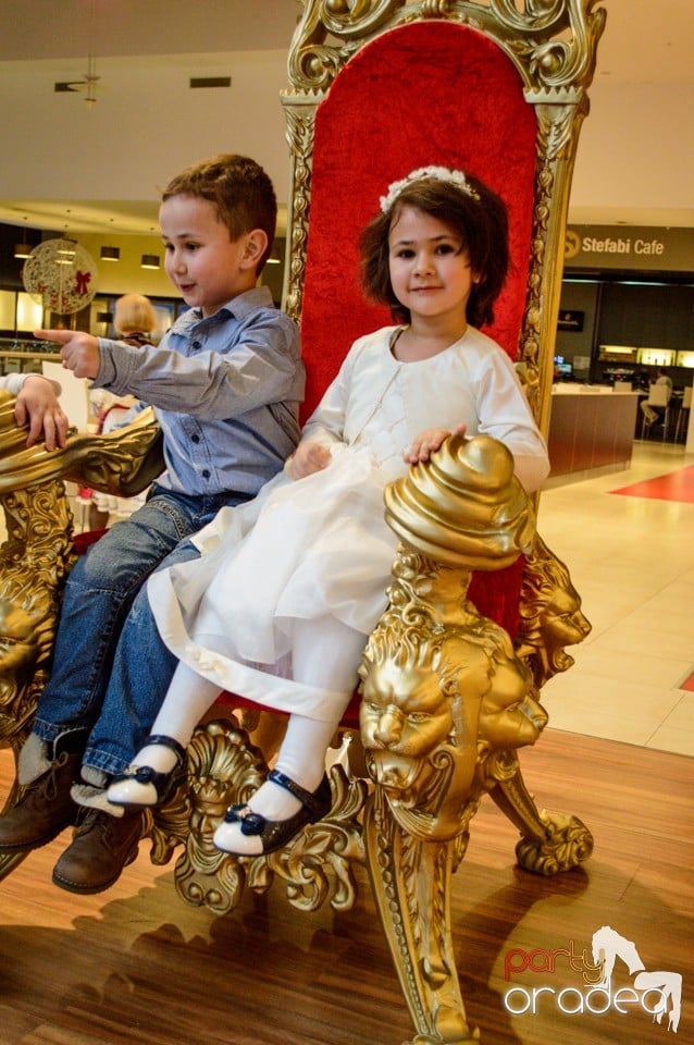 Serbare la Oradea Shopping City,