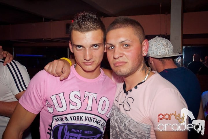 Seven sâmbătă noaptea, 