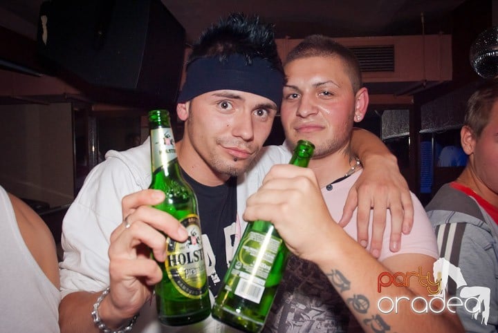 Seven sâmbătă noaptea, 