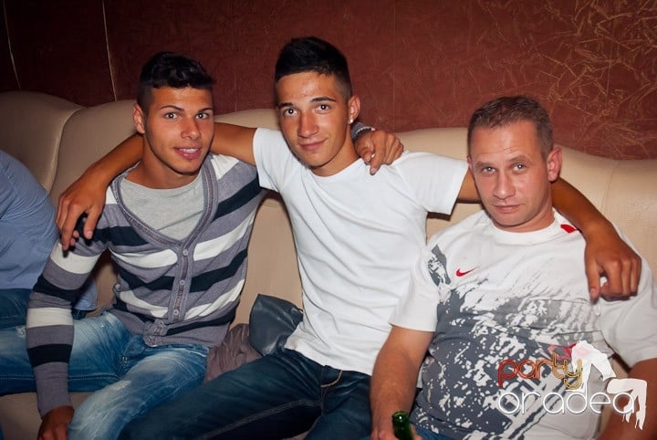 Seven sâmbătă noaptea, 