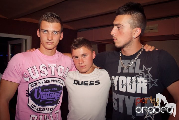 Seven sâmbătă noaptea, 