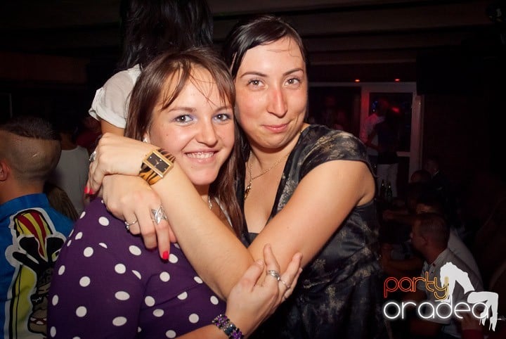 Seven sâmbătă noaptea, 