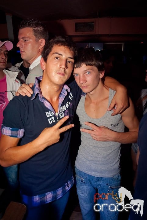 Seven sâmbătă noaptea, 