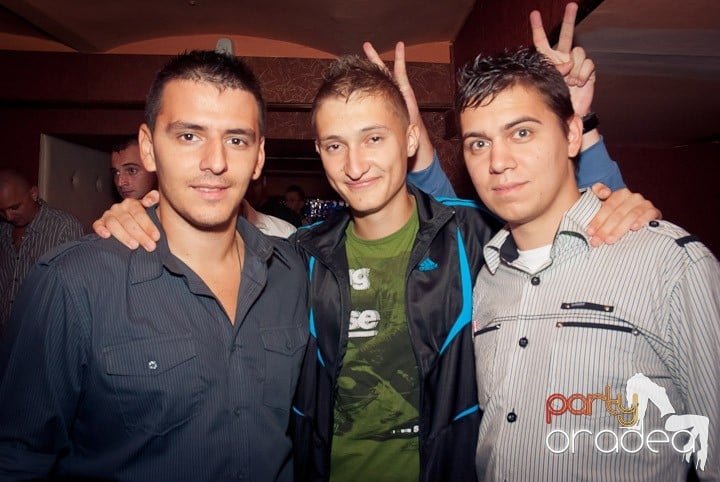 Seven sâmbătă noaptea, 