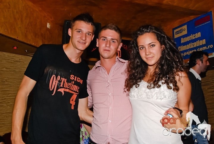 Sfârşit de săptămână cu distracţie şi muzică bună în Downtown, 