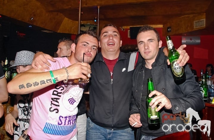 Sfârşit de săptămână cu distracţie şi muzică bună în Downtown, 