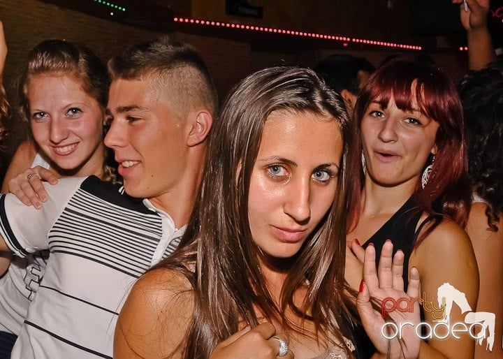 Sfârşit de săptămână cu distracţie şi muzică bună în Downtown, 