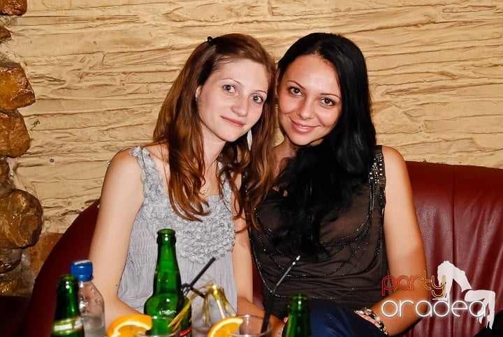 Sfârşit de săptămână cu distracţie şi muzică bună în Downtown, 